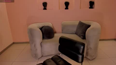 Lucy online show from 09-17-25, 09:16