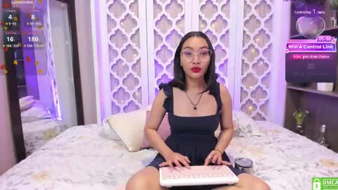 Snapshot of lucyy_liiu chatting on 12-27-24, 08:07 Lucy Liiu online show from 12-27-24, 08:07