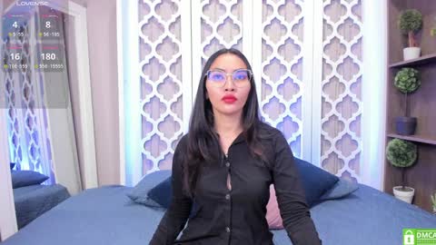 Snapshot of lucyy_liiu chatting on 01-09-25, 07:08 Lucy Liiu online show from 01-09-25, 07:08