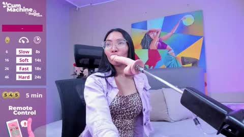 Snapshot of lucyy_liiu chatting on 09-27-25, 02:00 Lucy Liiu online show from 09-27-25, 02:00