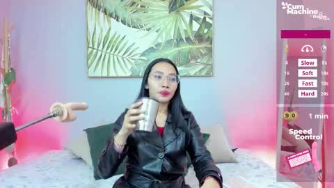 Snapshot of lucyy_liiu chatting on 10-20-25, 12:38 Lucy Liiu online show from 10-20-25, 12:38