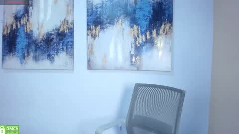 Snapshot of lucyy_liiu chatting on 10-26-25, 02:01 Lucy Liiu online show from 10-26-25, 02:01