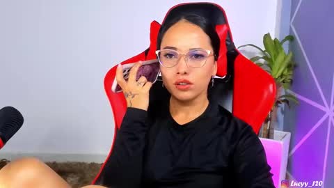  o online show from 11-25-25, 12:43