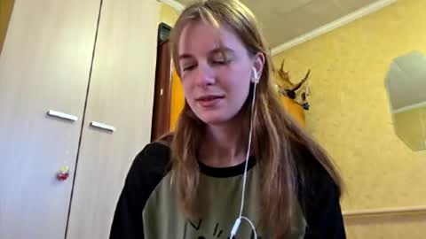 Sofia online show from 04-22-26, 06:27