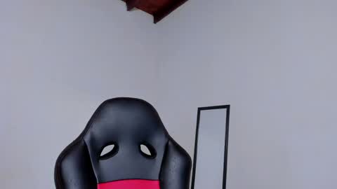 Luigi Vitale online show from 04-15-26, 01:12