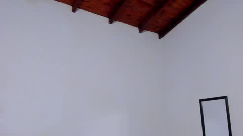 Luigi Vitale online show from 04-27-26, 01:03