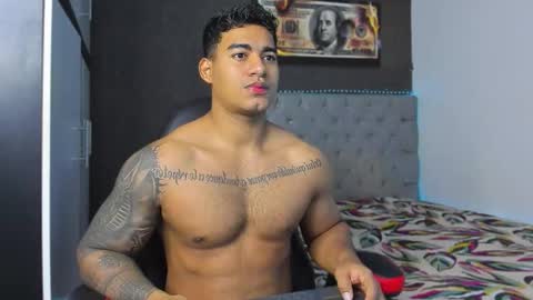 Luigi Independent model online show from 11-29-25, 12:30