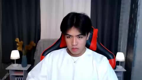 Snapshot of luigi_moreno chatting on 03-10-25, 10:15 luigi_moreno online show from 03-10-25, 10:15