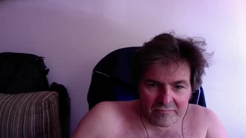Snapshot of luigijohn chatting on 03-29-26, 11:43 LUIGIJOHN online show from 03-29-26, 11:43