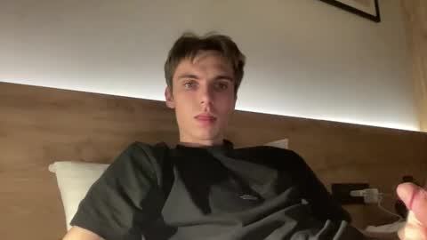 Luis online show from 11-15-25, 08:49