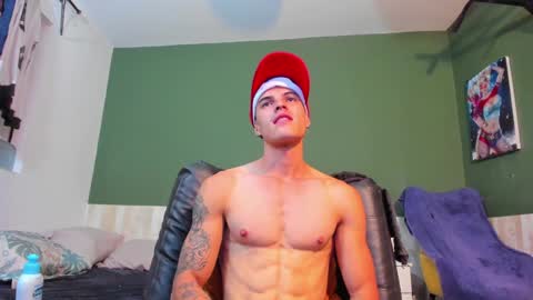 Luis AS online show from 02-07-25, 02:58