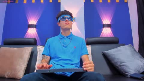 Luis AS online show from 10-22-25, 11:21