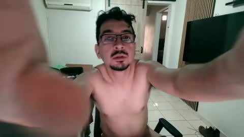 Snapshot of luis_flr chatting on 10-06-25, 03:20 luis_flr online show from 10-06-25, 03:20