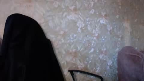 Snapshot of luisa_domina chatting on 09-13-25, 09:42 luisa lovedom online show from 09-13-25, 09:42