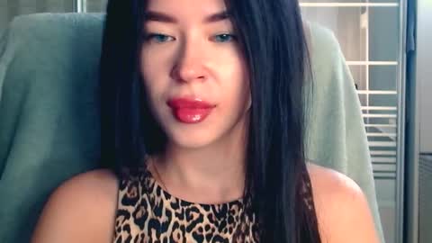 Snapshot of luisa_domina chatting on 09-23-25, 08:06 luisa lovedom online show from 09-23-25, 08:06