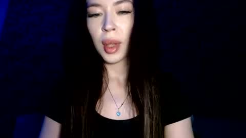 luisa lovedom online show from 06-12-26, 07:57