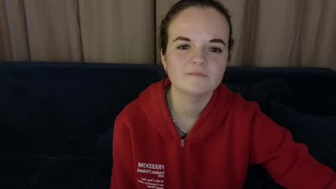 Snapshot of luisa_rosee chatting on 02-07-25, 01:43 Luisa Rosee online show from 02-07-25, 01:43