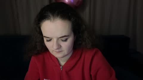 Snapshot of luisa_rosee chatting on 02-14-25, 03:58 Luisa Rosee online show from 02-14-25, 03:58