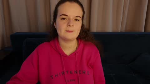 Snapshot of luisa_rosee chatting on 02-16-25, 12:43 Luisa Rosee online show from 02-16-25, 12:43