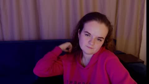 Snapshot of luisa_rosee chatting on 02-19-25, 07:38 Luisa Rosee online show from 02-19-25, 07:38