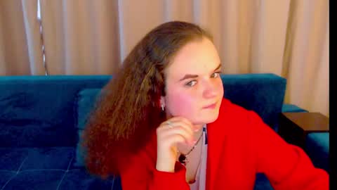 Snapshot of luisa_rosee chatting on 02-21-25, 02:06 Luisa Rosee online show from 02-21-25, 02:06