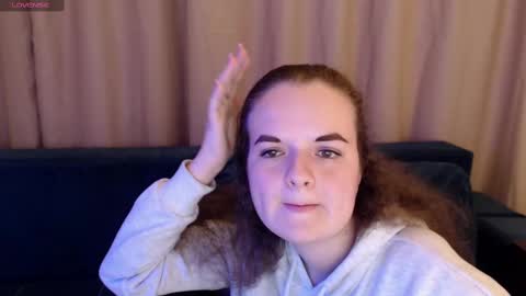Snapshot of luisa_rosee chatting on 02-26-25, 11:59 Luisa Rosee online show from 02-26-25, 11:59