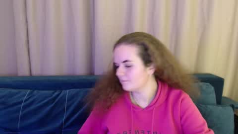 Snapshot of luisa_rosee chatting on 03-03-25, 12:15 Luisa Rosee online show from 03-03-25, 12:15