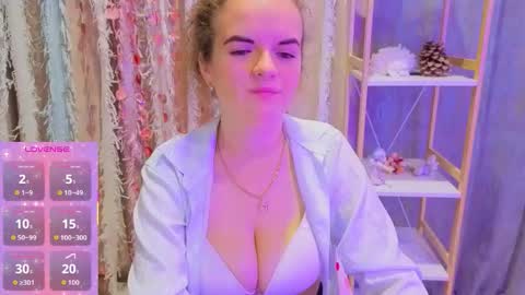 Snapshot of luisa_rosee chatting on 10-12-25, 07:13 Luisa Rosee online show from 10-12-25, 07:13