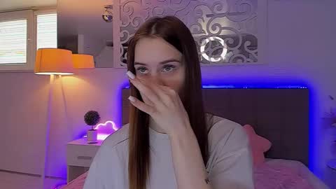 LuisaClover online show from 04-18-26, 12:20