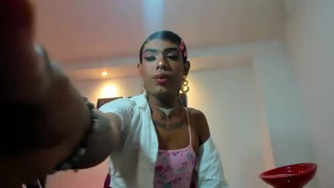 luisadickkhard online show from 02-04-25, 04:15