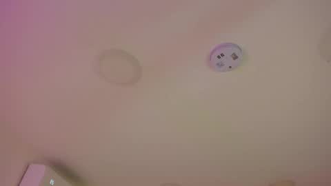 L U I S A online show from 02-16-25, 08:33