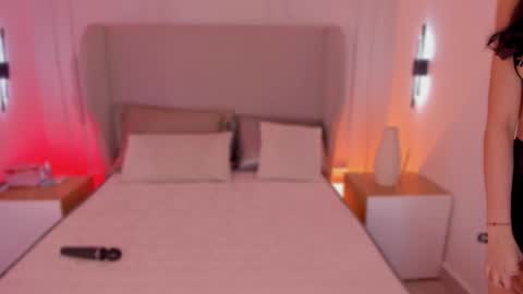 L U I S A online show from 09-12-25, 07:58