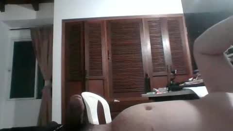 luisfer86 online show from 02-17-26, 01:24