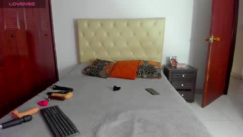 Luissa online show from 07-11-26, 12:19