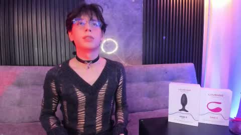 luixdust1 online show from 11-04-25, 05:28