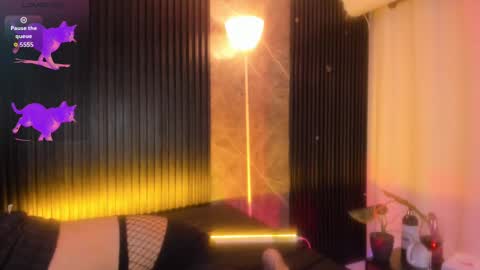 luixdust1 online show from 11-09-25, 11:03