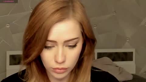 Snapshot of luiza012 chatting on 12-04-25, 12:47 Lizzy online show from 12-04-25, 12:47