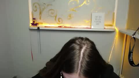 Snapshot of luizaheems_ chatting on 12-17-24, 11:17 Luiza online show from 12-17-24, 11:17