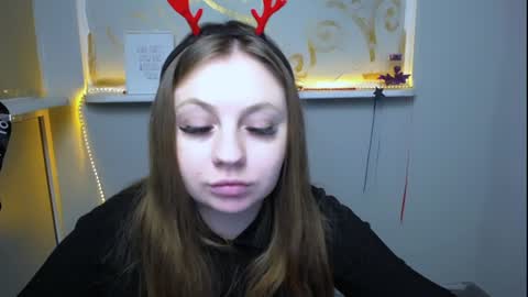 Snapshot of luizaheems_ chatting on 12-25-24, 10:39 Luiza online show from 12-25-24, 10:39