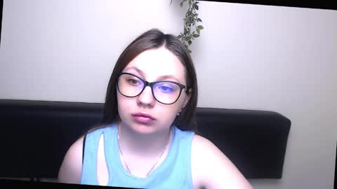 Luiza online show from 04-27-26, 06:22