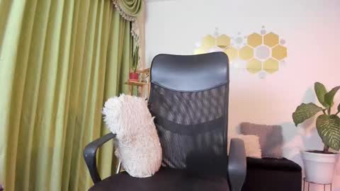 Luka Castillo online show from 03-16-26, 05:44