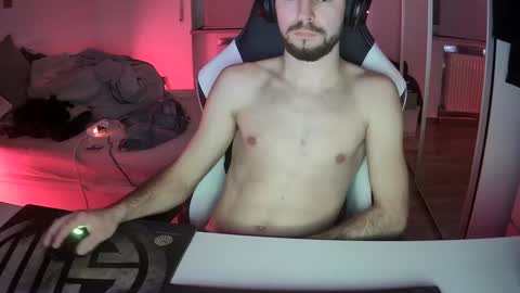 Snapshot of lukasschoetz chatting on 01-08-25, 07:45 lukasschoetz online show from 01-08-25, 07:45