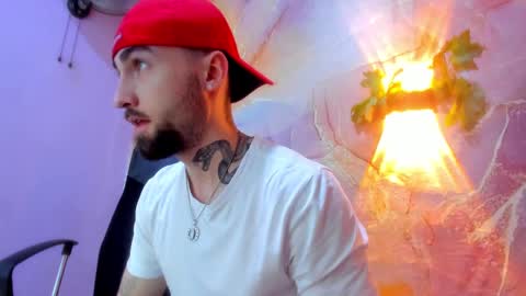 LUKE online show from 02-10-25, 01:01