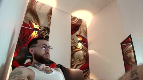 LUKE online show from 02-18-26, 01:07