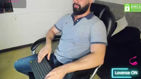 Snapshot of luke_diaz7 chatting on 11-07-25, 11:27 luke diaz7 online show from 11-07-25, 11:27