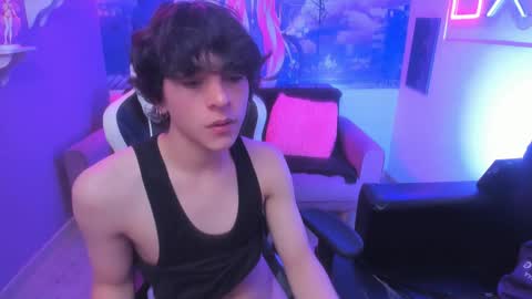 Snapshot of luke_howland chatting on 12-10-24, 02:28 Luke online show from 12-10-24, 02:28