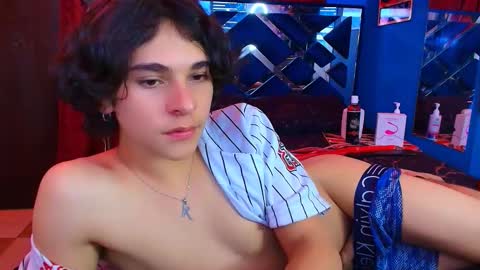 Snapshot of luke_howland chatting on 03-01-25, 06:35 Luke online show from 03-01-25, 06:35