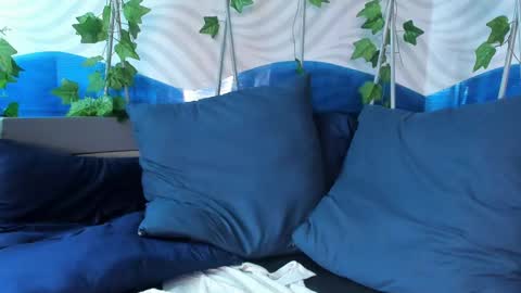 Luke Crews online show from 03-02-25, 01:36