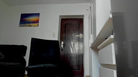 Snapshot of lukedenver chatting on 01-19-25, 10:50 Luke online show from 01-19-25, 10:50