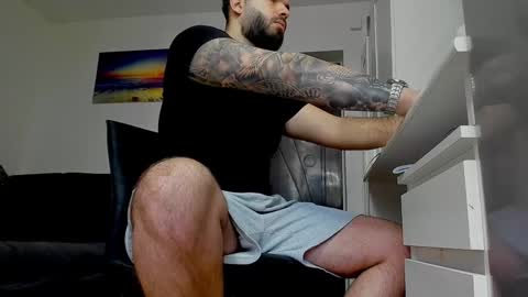 Snapshot of lukedenver chatting on 02-05-25, 07:07 Luke online show from 02-05-25, 07:07